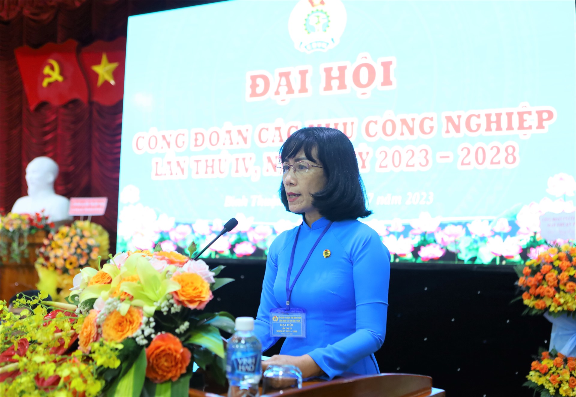 Bà Đặng Thị Thanh Hoa, Phó Chủ tịch Liên đoàn Lao động tỉnh Bình Thuận phát biểu chỉ đạo tại Đại hội. Ảnh: Duy Tuấn