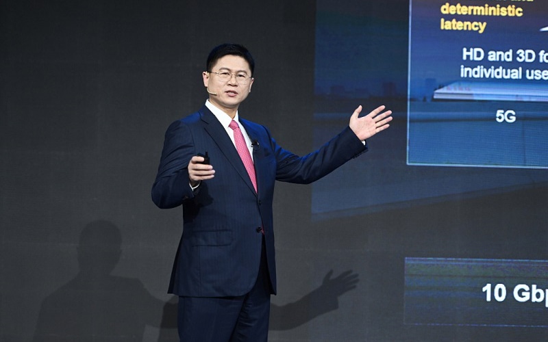 Mạng 5,5G sẽ mang đến sự thay đổi lớn ở hầu hết các lĩnh vực của đời sống trong việc kết nối mọi người, thúc đẩy các ngành công nghiệp, phương tiện thông minh. Ảnh: Huawei