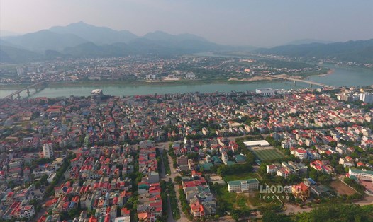 Hàng loạt dự án bất động sản ở TP Hoà Bình chưa được phép huy động vốn, giao dịch. Ảnh: Minh Nguyễn. 