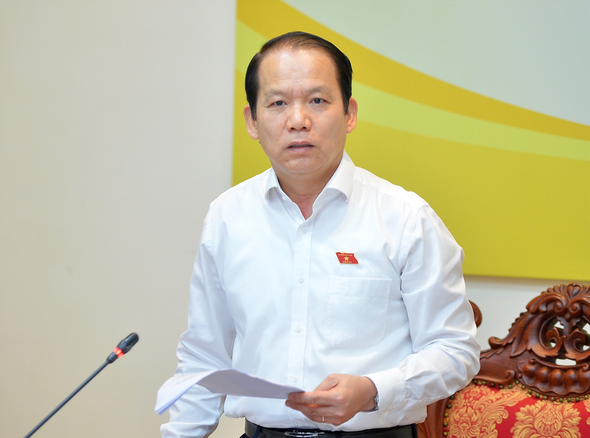 Chủ nhiệm Ủy ban Pháp luật Hoàng Thanh Tùng phát biểu. Ảnh: Phạm Thắng/QH