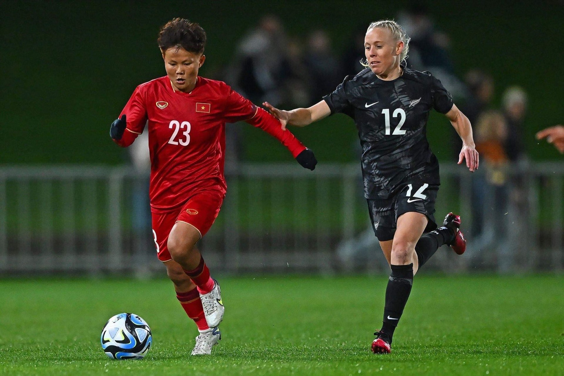 Tuyển nữ Việt Nam cần phải cải thiện tốc độ chơi bóng. Ảnh: LĐBĐ New Zealand