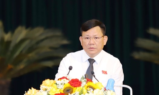 Ông Nguyễn Văn Thi - Phó Chủ tịch Thường trực UBND tỉnh Thanh Hóa phát biểu tại kỳ họp. Ảnh: Minh Hoàng