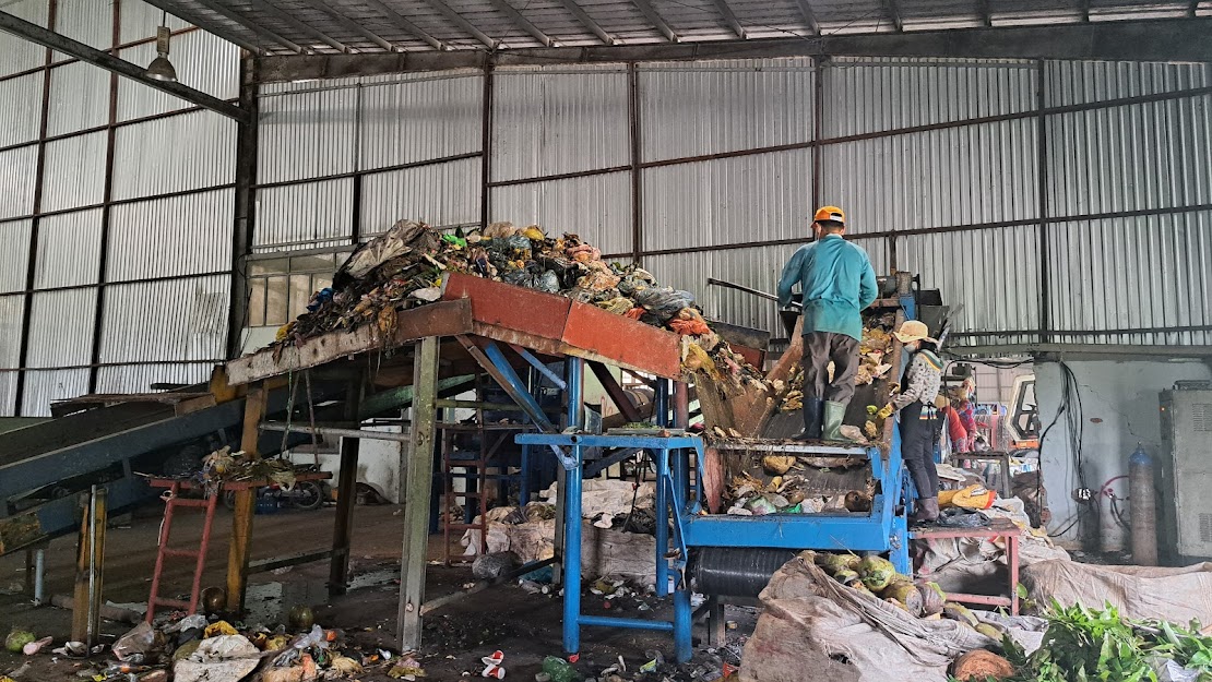 Lượng rác thải ở TP Phú Quốc ngày càng tăng cao. Ảnh: Nguyên Anh