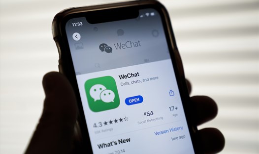 Apple đã mở một cửa hàng online ngay trên nền tảng siêu ứng dụng WeChat của Trung Quốc. Ảnh: AFP