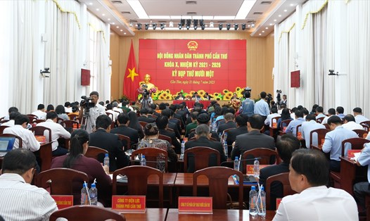 Kỳ họp thứ 11 HĐND TP Cần Thơ khóa X, nhiệm kỳ 2021 - 2026. Ảnh: Phong Linh