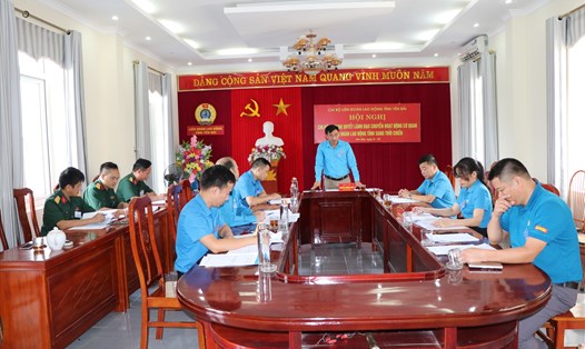 Trao đổi tại diễn tập chuyển hoạt động của cơ quan LĐLĐ tỉnh Yên Bái sang trạng thái thời chiến.