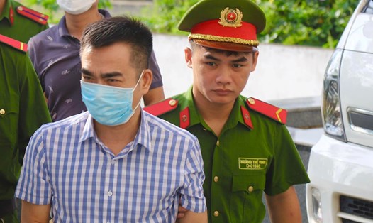 Bị cáo Lê Hồng Sơn cùng cấp dưới bị cáo buộc đưa hối lộ nhiều nhất vụ chuyến bay giải cứu. Ảnh: Quang Việt