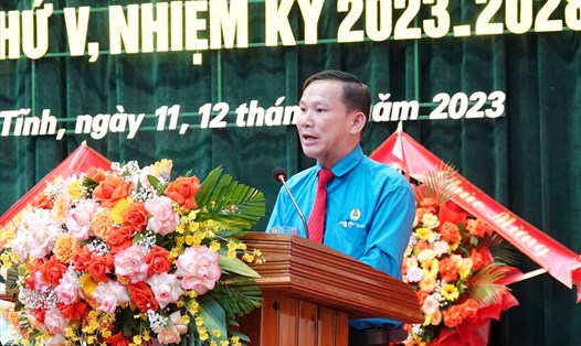 Ông Hà Văn Oanh tái đắc cử Chủ tịch Công đoàn Viên chức Hà Tĩnh nhiệm kỳ 2023 - 2028. Ảnh: Trần Tuấn. 