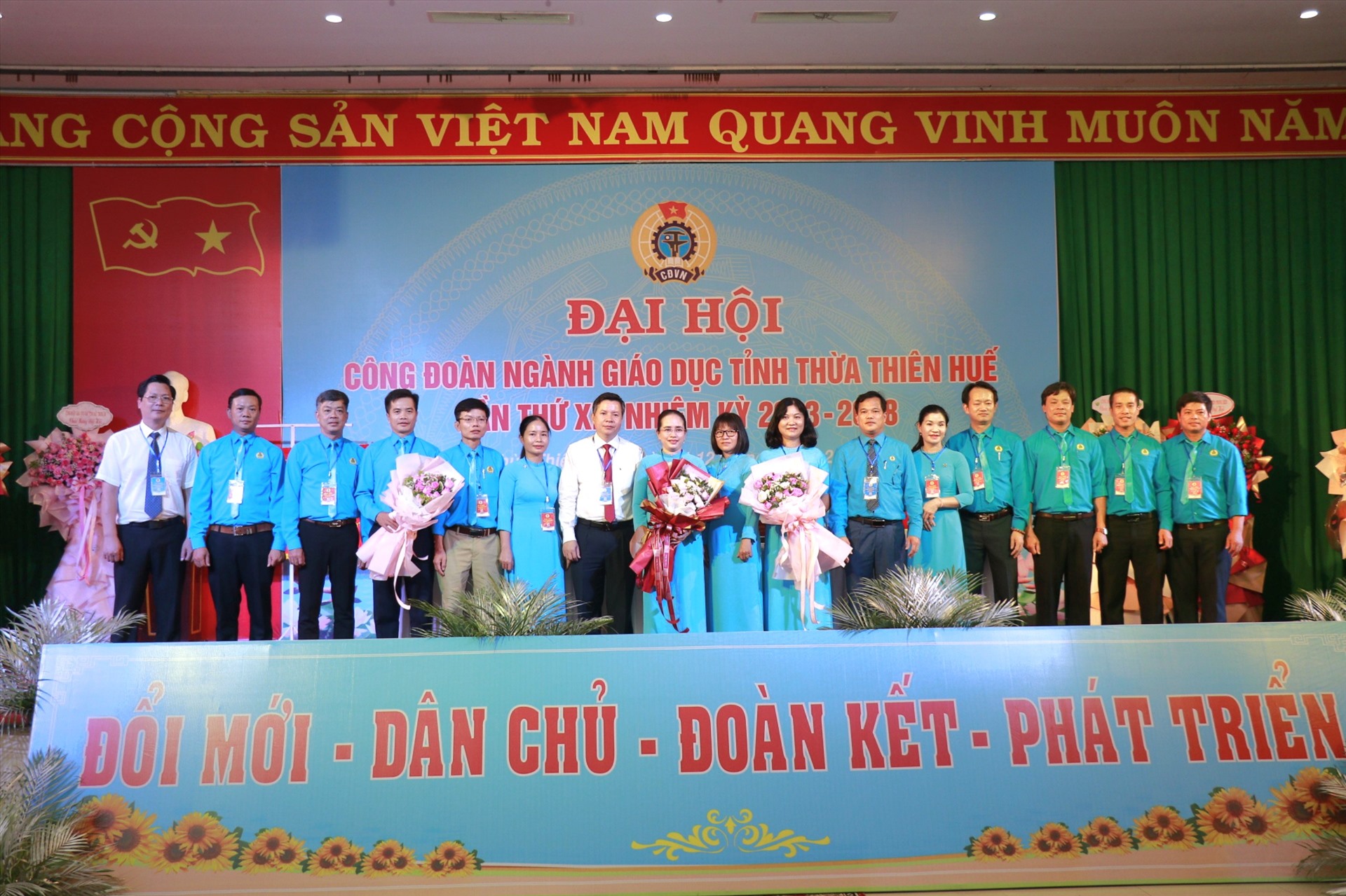 Ban chấp hành Công đoàn Ngành Giáo dục tỉnh Thừa Thiên Huế ra mắt ban chấp hành nhiệm kỳ 2023 - 2028. Ảnh:  Nguyễn Luân.