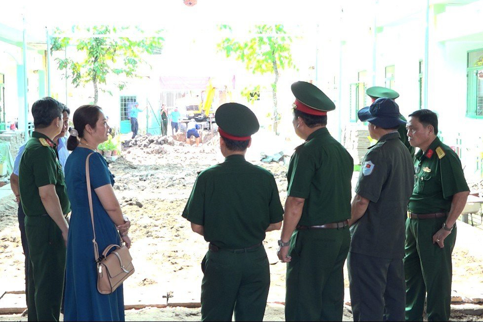 Đội tìm kiếm và quy tập hài cốt liệt sĩ K90 đã bàn giao 14 bộ hài cốt liệt sĩ này cho Phòng Lao động Thương binh xã hội quận Ô Môn để tiến hành cải táng tại nghĩa trang liệt sĩ địa phương.