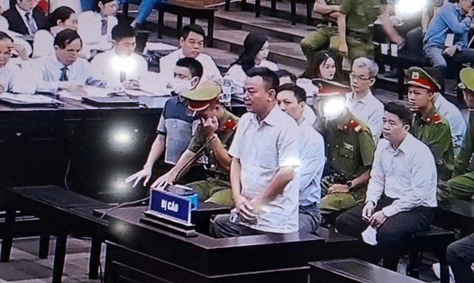Cựu Phó Giám đốc Công an Hà Nội khai chi tiết việc đứng ra "chạy án" vụ chuyến bay giải cứu. Ảnh chụp màn hình