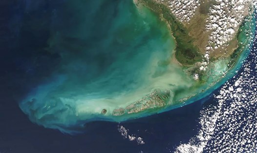 Vùng nước ở phía nam Florida, Mỹ qua ảnh Vệ tinh Aqua của NASA. Ảnh: NASA