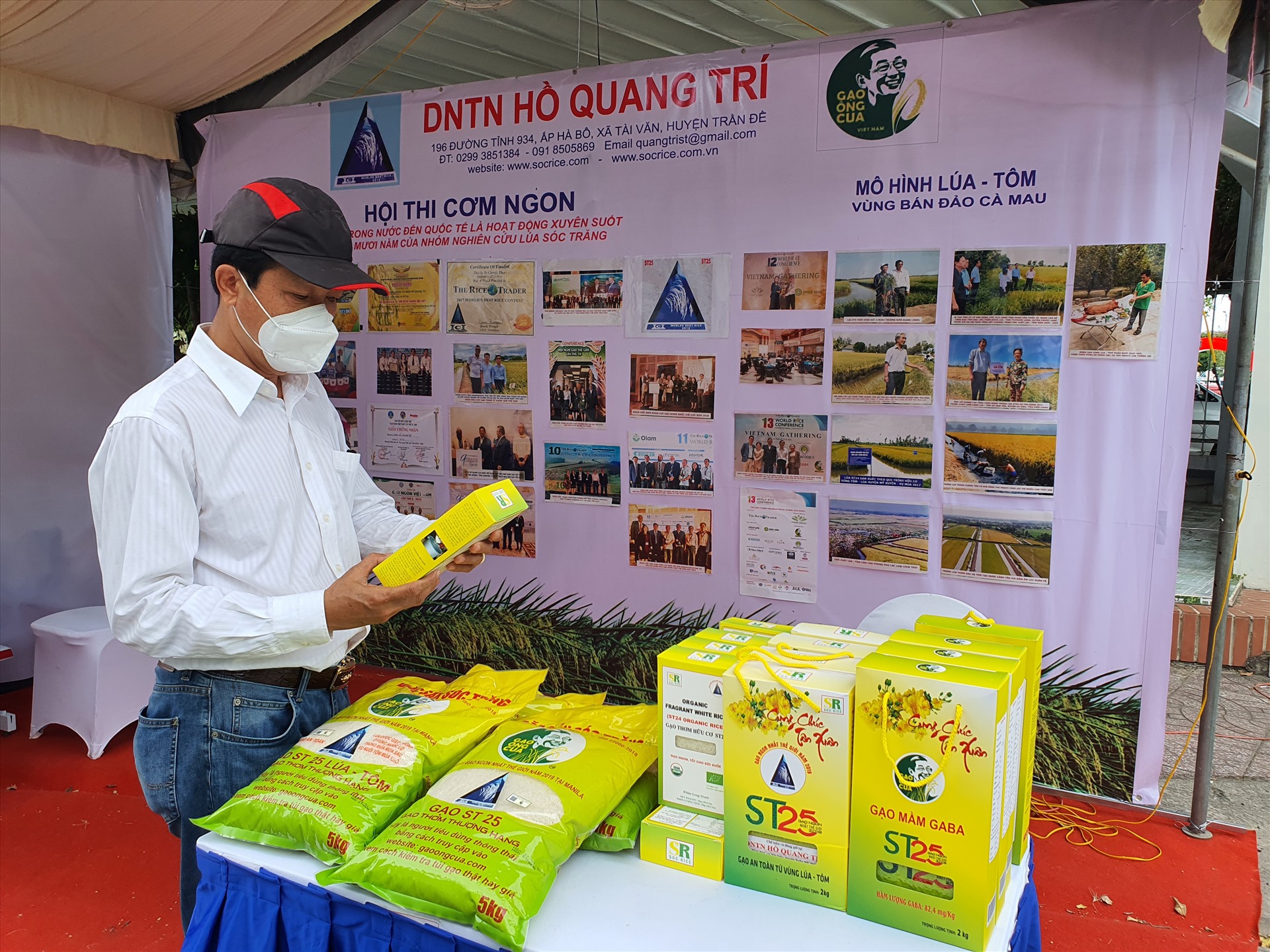 Các dòng sản phẩm gạo ST của ông Hồ Quang Cua được thị trường chấp nhận. Ảnh: Nhật Hồ