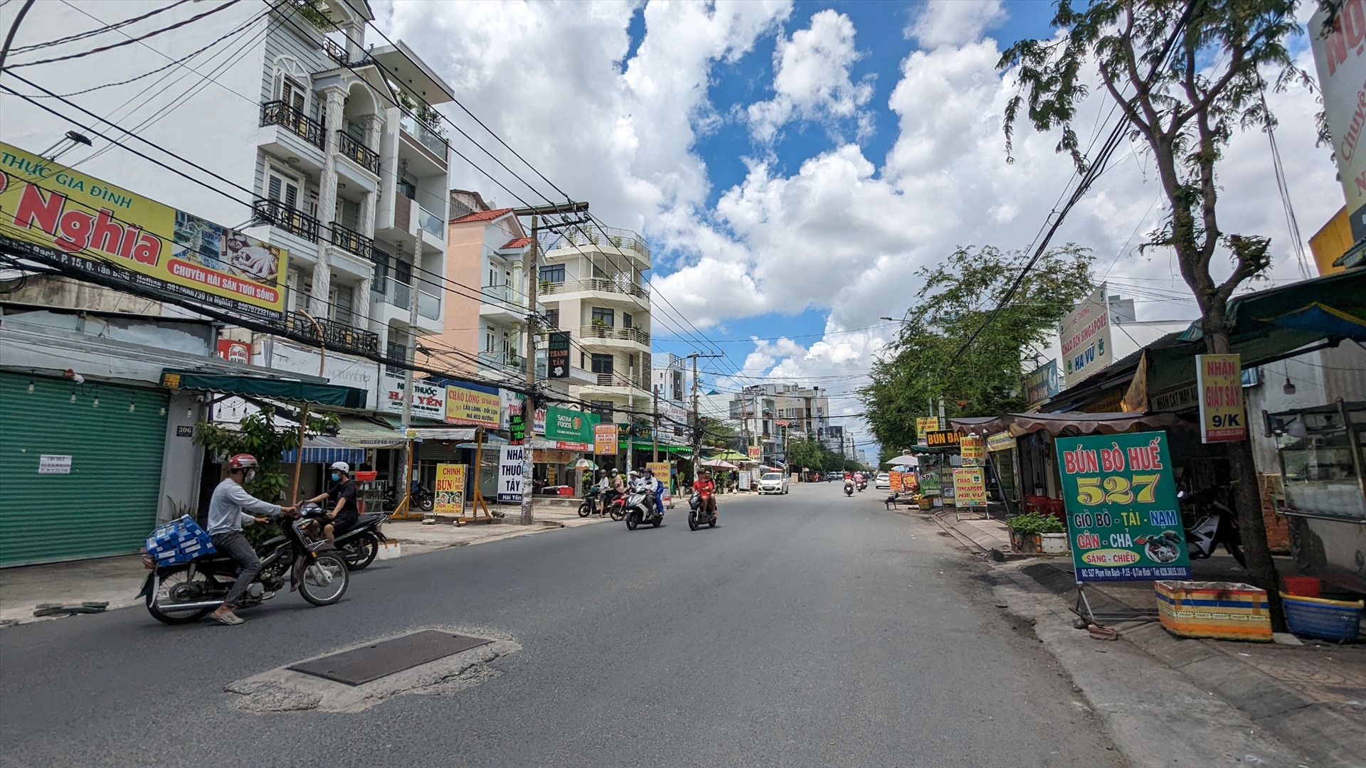 Con đường thịt chó ở đường Phạm Văn Bạch, Quận Tân Bình giờ đã không còn hàng quán nào.