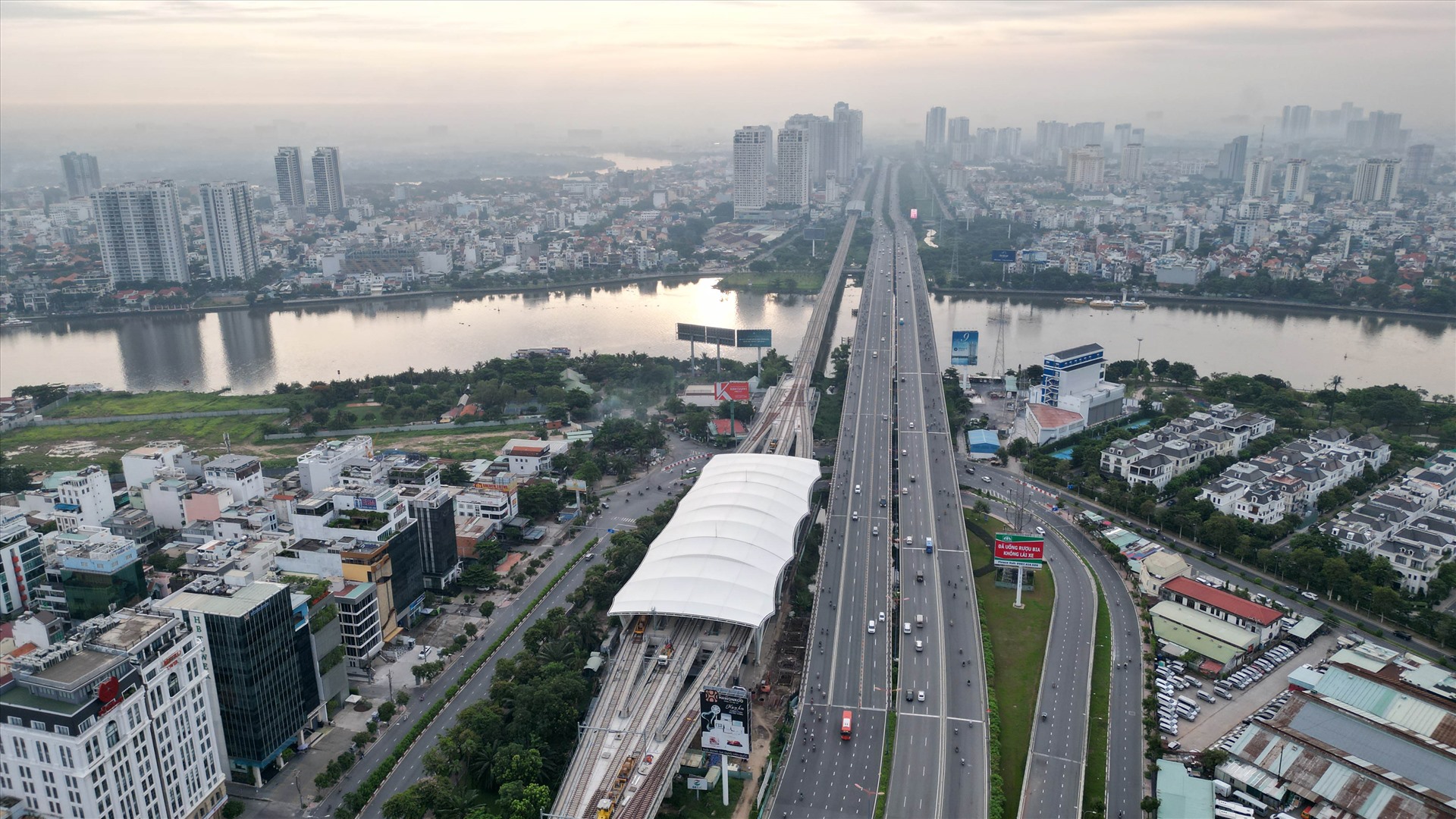 Đoạn đường đổi tên thành Võ Nguyên Giáp từ cầu Sài Gòn đến ngã tư Bình Thái với chiều dài là 5,9km, từ ngã tư Bình Thái đến ngã tư Thủ Đức với chiều dài là 1,89km.  