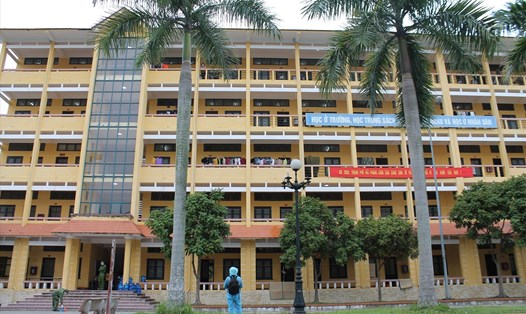 Sinh viên năm 2 Trường Đại học Hải Phòng bị thông báo hủy kết quả trúng tuyển đại học. Ảnh: Băng Tâm