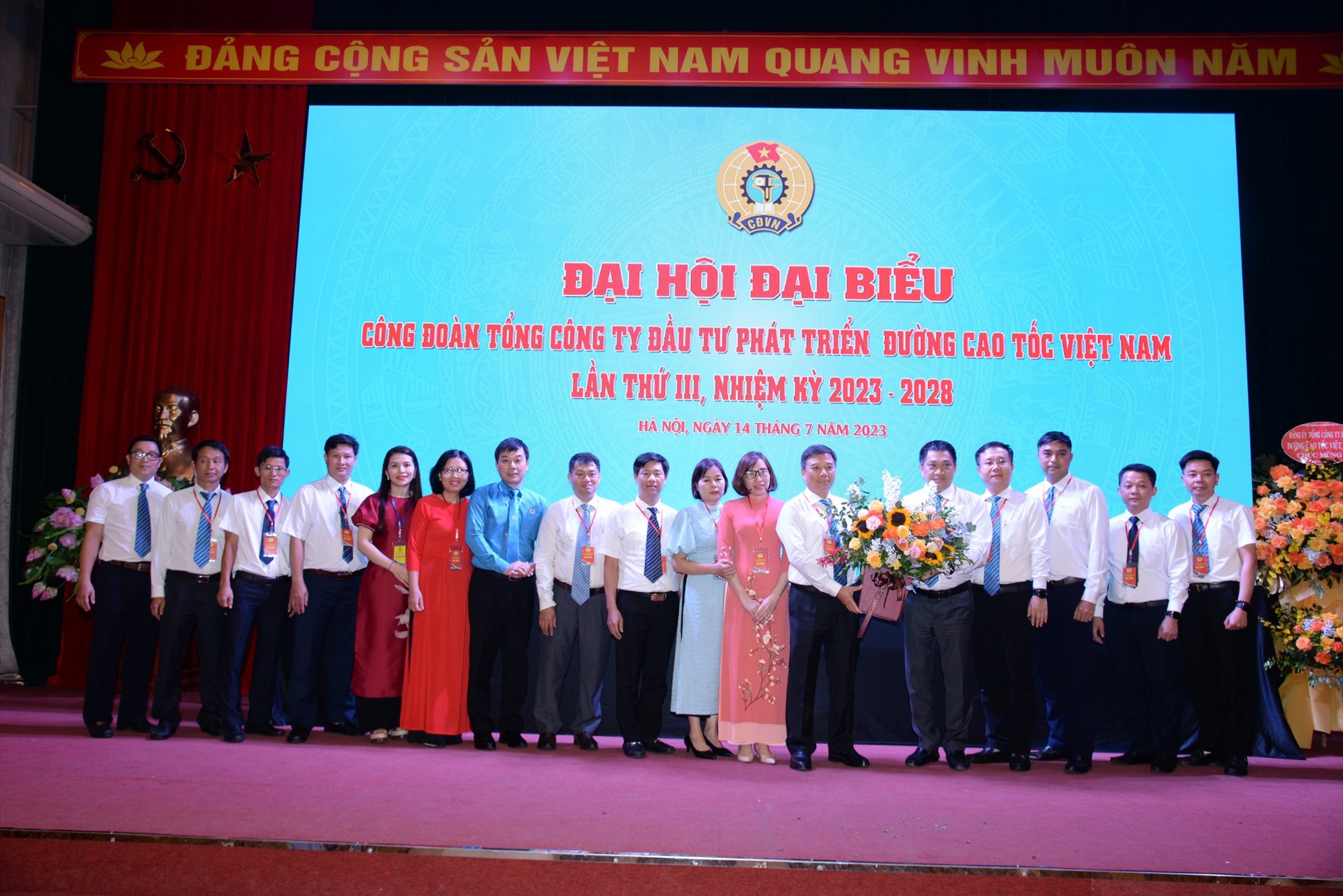 Ra mắt Ban Chấp hành Công đoàn VEC nhiệm kỳ 2023-2028. Ảnh: Hà Anh