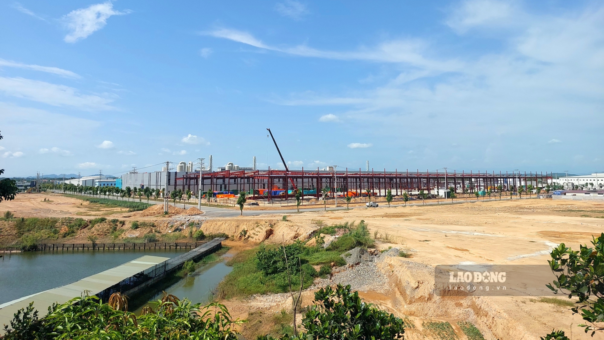 Khu công nghiệp Cẩm Khê (KCN) được Thủ tướng Chính phủ phê duyệt bổ sung vào Quy hoạch phát triển các KCN ở Việt Nam. Ngày 13.5.2016, UBND tỉnh Phú Thọ ban hành Quyết định số 1092/QĐ-UBND về việc thành lập KCN này.