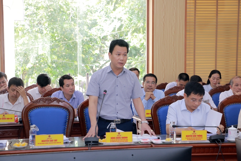 Bộ trưởng Bộ Tài nguyên và Môi trường Đặng Quốc Khánh phát biểu tại buổi làm việc với tỉnh Bắc Kạn. Ảnh: Đặng Bách