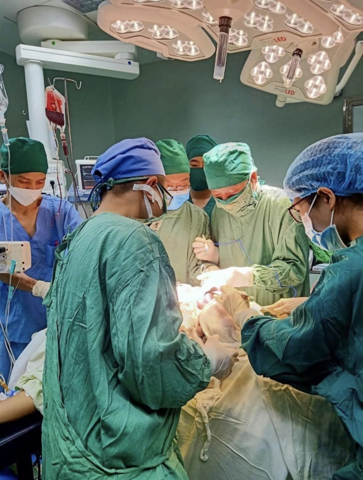 Một ca phẫu thuật tại cơ sở y tế ở Nghệ An. Ảnh: Hải Đăng