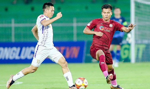 Văn Quyết sẽ trở lại đội hình Hà Nội FC sau 8 trận treo giò. Ảnh: VPF
