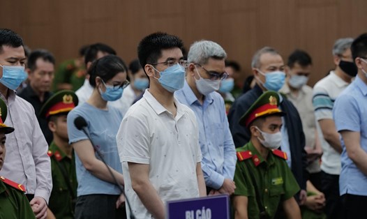 Bị cáo Hoàng Văn Hưng được xác định lừa đảo chạy án cho hai người vụ chuyến bay giải cứu. Ảnh: Hoàng Phương