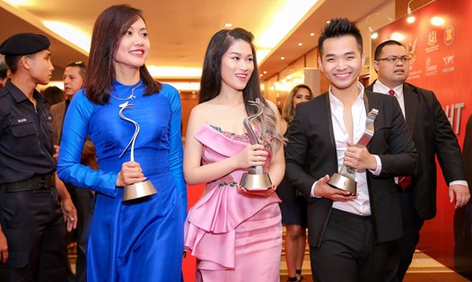 Hồng Ánh (trái) làm giám khảo Liên hoan phim Quốc tế Asean. Ảnh: BTC.