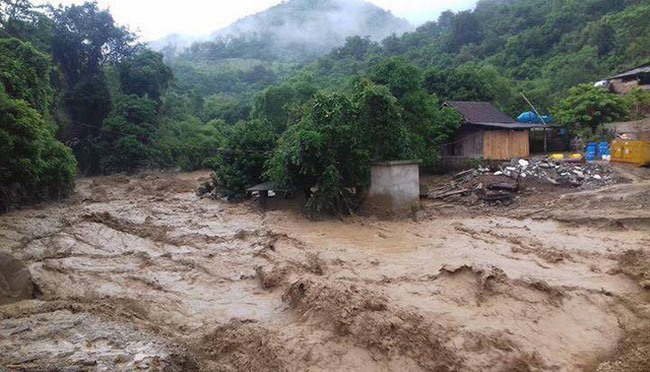 Bão số 1 có thể gây mưa lớn, nguy cơ sạt lở đất. Nguồn: NCHMF