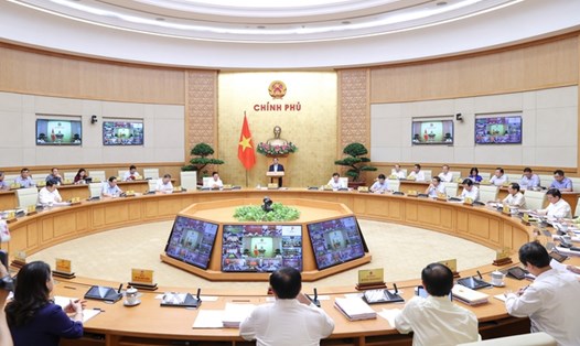 Thủ tướng Chính phủ Phạm Minh Chính chủ trì hội nghị trực tuyến toàn quốc Chính phủ với các địa phương và phiên họp Chính phủ thường kỳ tháng 6.2023. Ảnh: VGP