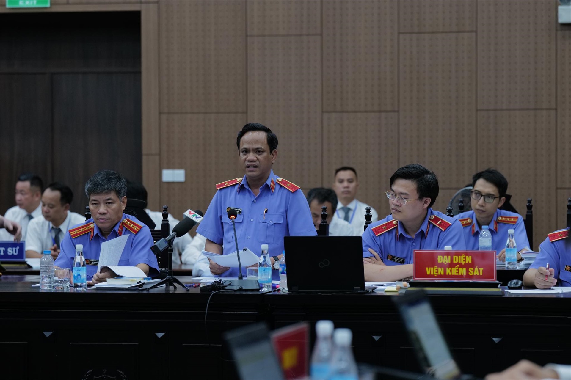 Vụ chuyến bay giải cứu: Sung quỹ hơn 120 tỉ đồng, kê biên loạt lớn tài sản