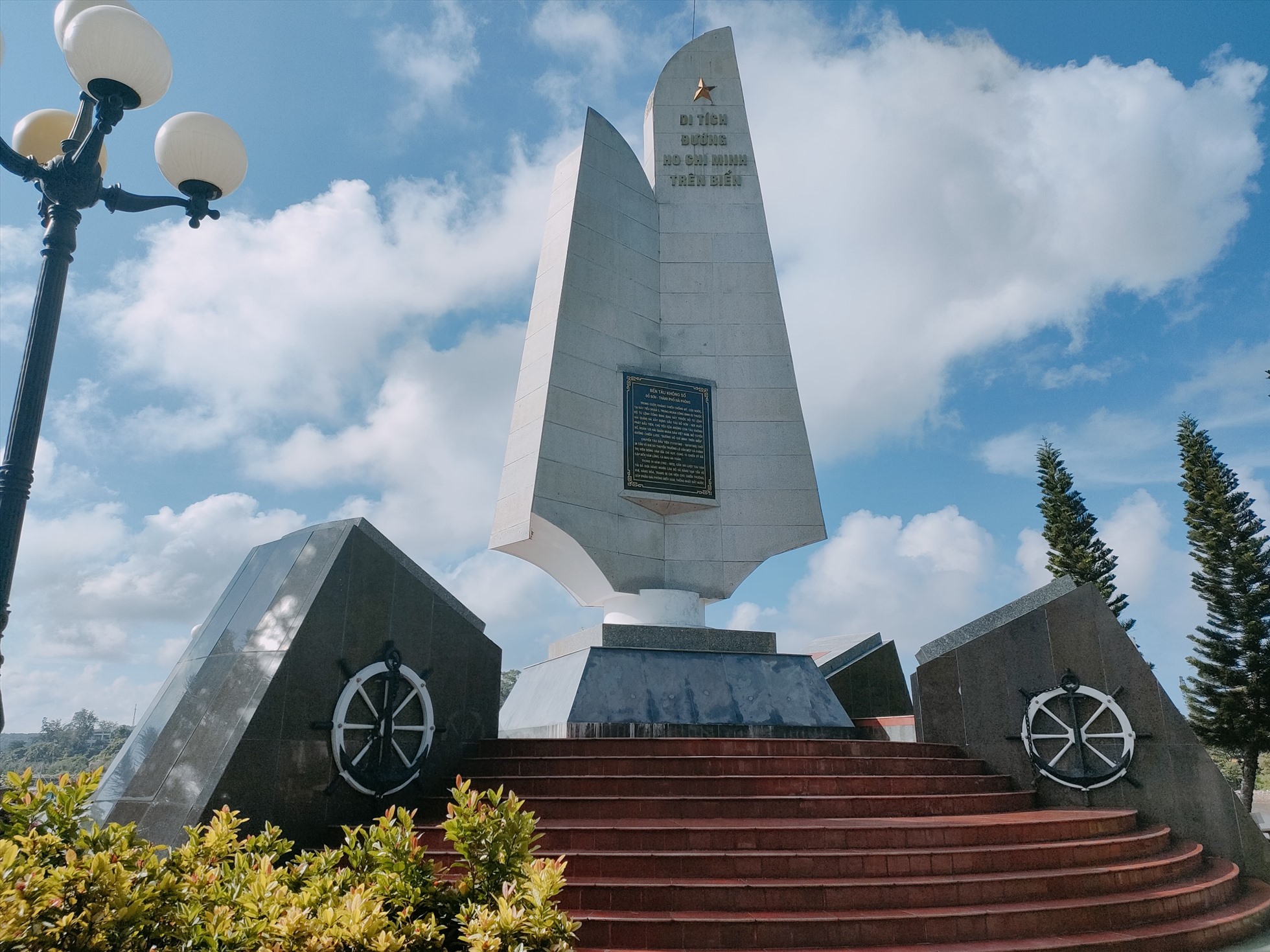 Di tích Quốc gia Bến K15. Ảnh: Mai Dung