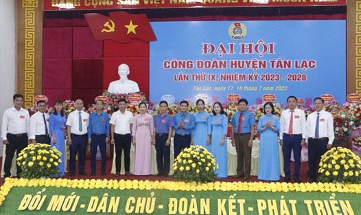 Đại hội Công đoàn huyện Tân Lạc lần thứ IX, nhiệm kỳ 2023 – 2028. Ảnh: Minh Nguyễn.