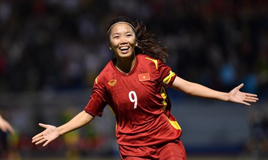 Tiền đạo Huỳnh Như  làm đội trưởng tuyển nữ Việt Nam tại World Cup 2023. Ảnh: Hải Nguyễn 