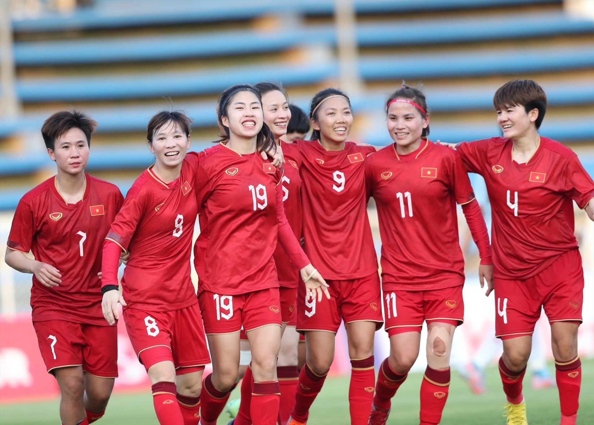 Tuyển nữ Việt Nam lần đầu tiên giành quyền dự World Cup nữ 2023. Ảnh: VFF