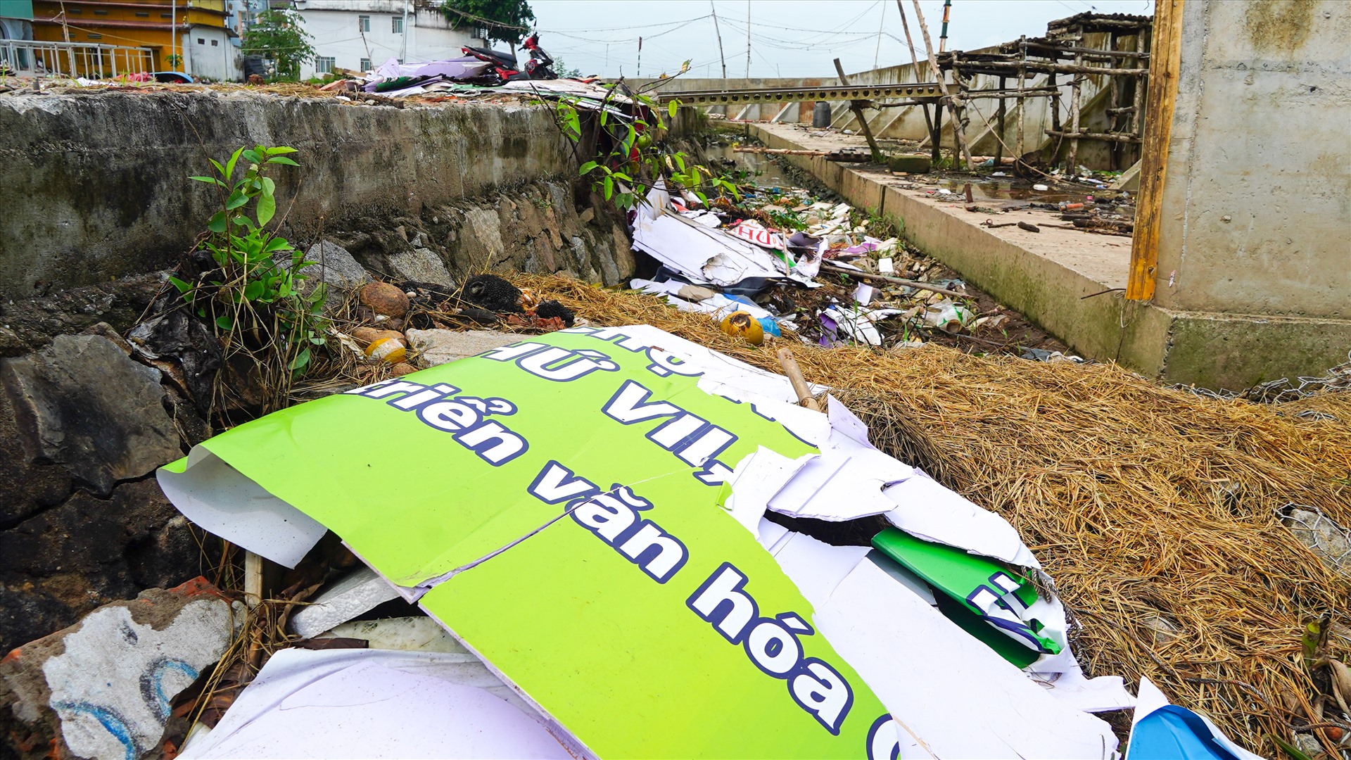 Chợ nổi Cái Răng nhiều năm trở lại đây không chỉ phục vụ giao thương hàng hóa mà còn trở thành điểm du lịch “vàng” thu hút du khách khi đến với Cần Thơ. Theo thống kê, năm 2022, Cần Thơ đón 5,1 triệu lượt du khách; trong đó, hơn 70% đến tham quan chợ nổi. Chỉ tính riêng dịp Tết Nguyên đán Quý Mão 2023 đã có 30.721 lượt du khách đến đây vui chơi, tham quan, mua sắm.