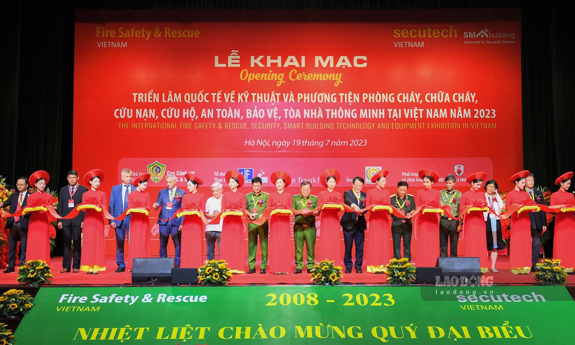 Sáng 19.7, tại Hà Nội, lễ khai mạc triển lãm quốc tế về kỹ thuật và phương tiện phòng cháy, chữa cháy, cứu nạn, cứu hộ và thiết bị an ninh, an toàn bảo vệ năm 2023 chính thức diễn ra tại Cung Văn hóa Hữu nghị Việt - Xô.