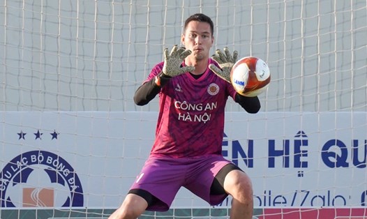 Thủ môn Filip Nguyễn đủ điều kiện ra sân tại vòng 13 V.League 2023. Ảnh: CAHN FC