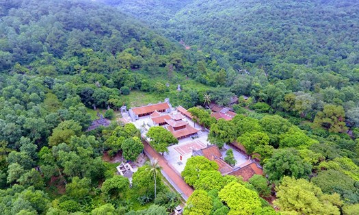 Chùa Côn Sơn chốn tâm linh cảnh đẹp hữu tình ở Hải Dương. Ảnh: Lương Hà