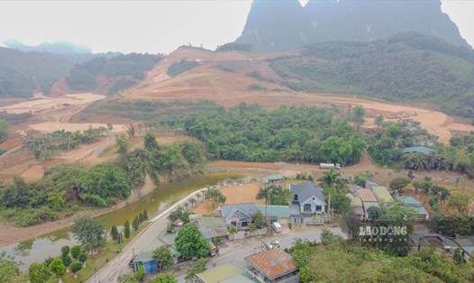 Hàng loạt dự án bất động sản chưa đủ điều kiện huy động vốn, giao dịch trên địa bàn tỉnh Hoà Bình tính đến quý II/2023. Ảnh: Minh Nguyễn. 