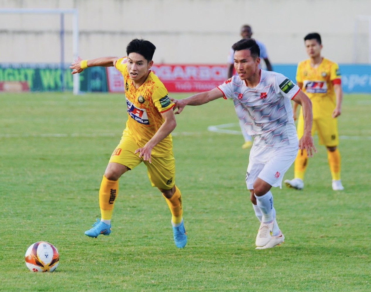 Câu lạc bộ Thanh Hoá gặp nhiều khó khăn trước Hải Phòng dù thi đấu trên sân nhà. Ảnh: Hoàng Công