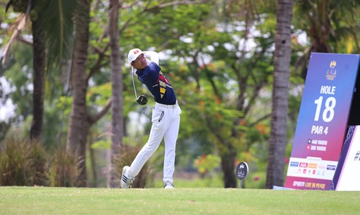 Golfer Lê Khánh Hưng tại SEA Games 32. Ảnh: Bùi Lượng