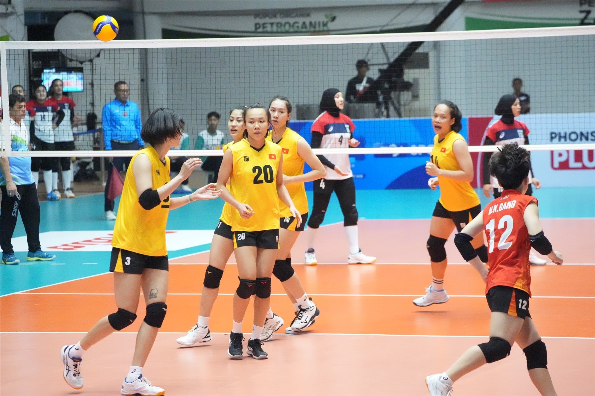 Bóng Chuyền Nữ Việt Nam Khắc Phục Yếu Tố Tâm Lí Trước Fivb Challenge Cup