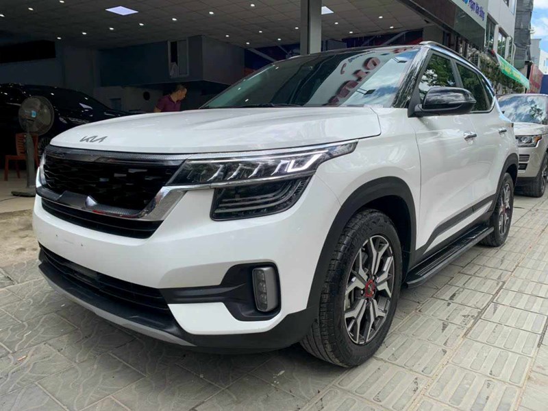 Ôtô cũ, ôtô nhập khẩu khó cạnh tranh sau chính sách giảm phí trước bạ 50%