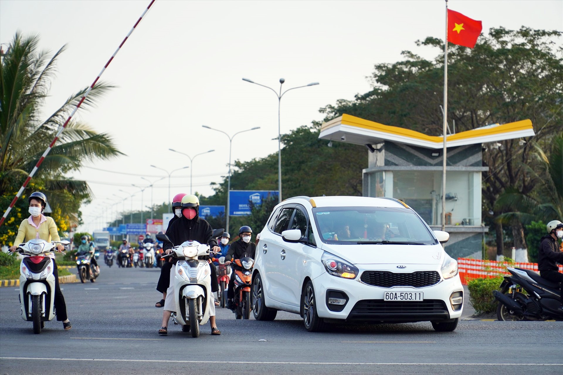 D B o C n H n 5 000 Lao ng Ph Th ng L m Vi c S n Bay Long Th nh d-b-o-c-n-h-n-5-000-lao-ng-ph-th-ng-l-m-vi-c-s-n-bay-long-th-nh