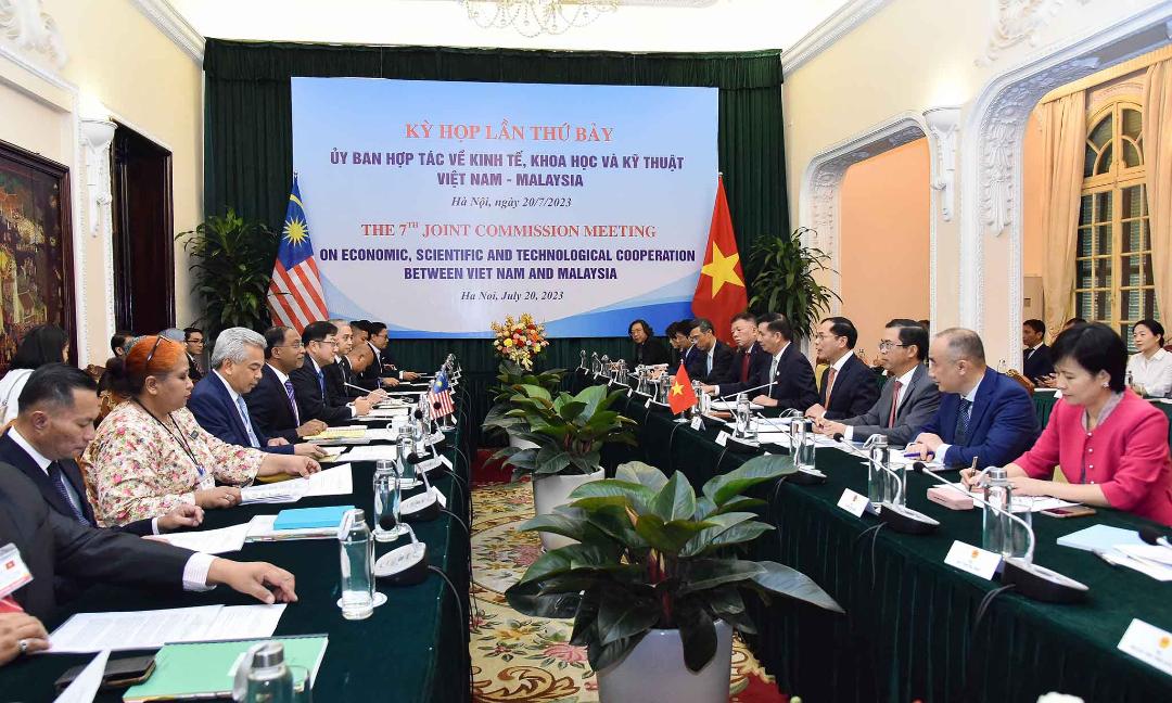 Quang cảnh kỳ họp lần thứ 7 Ủy ban hỗn hợp về Hợp tác Kinh tế, Khoa học và Kỹ thuật Việt Nam - Malaysia. Ảnh: BNG
