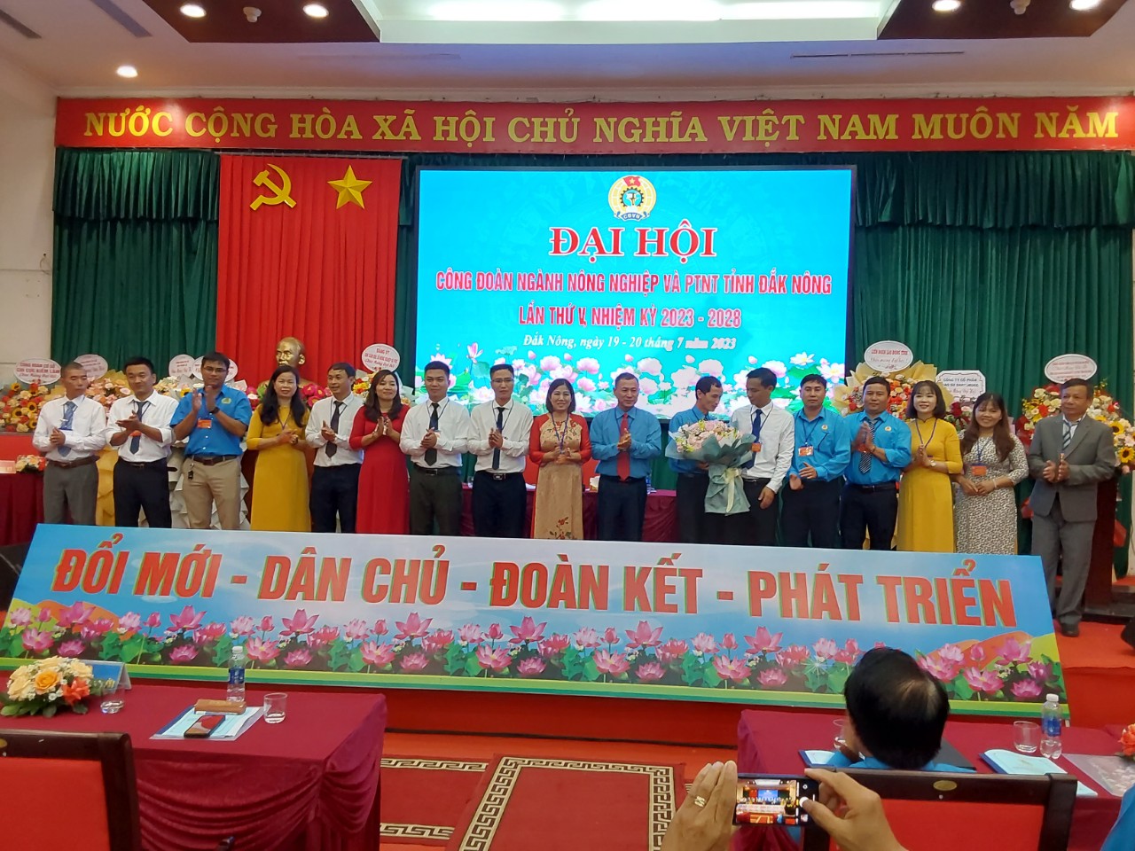 Ban Chấp hành Công đoàn ngành Nông nghiệp và Phát triển nông thôn tỉnh Đắk Nông nhiệm kỳ 2023-2028. Ảnh: Phong Điền