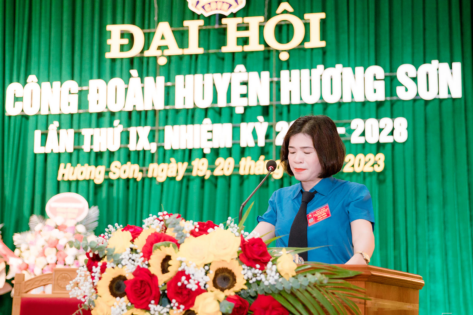 Bà Cù Bích Thuận tái cử Chủ tịch Liên đoàn Lao động huyện Hương Sơn nhiệm kỳ 2023 - 2028. Ảnh: 