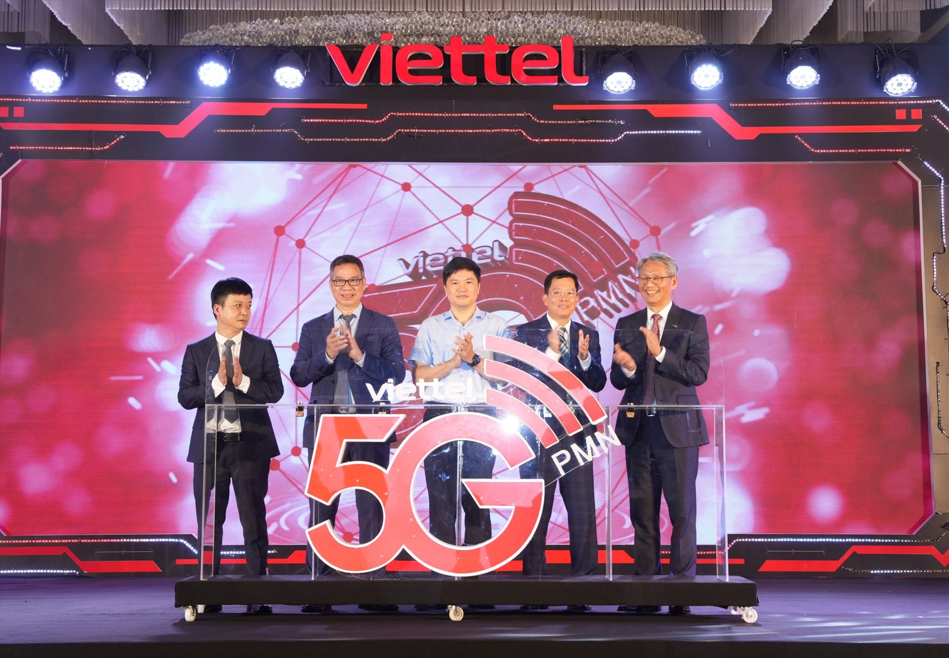 Vietel công bố thử nghiệm thành công mạng 5G. Ảnh: Mai Chi