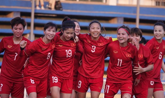 Tuyển nữ Việt Nam chào sân World Cup bằng cuộc đọ sức với đương kim vô địch Mỹ. Ảnh: Thanh Vũ