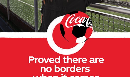 Huỳnh Như - Đội trưởng Đội tuyển Nữ Việt Nam - tự hào cùng Coca-Cola® lan tỏa tinh thần thể thao mãnh liệt tại sự kiện thế giới lần này.